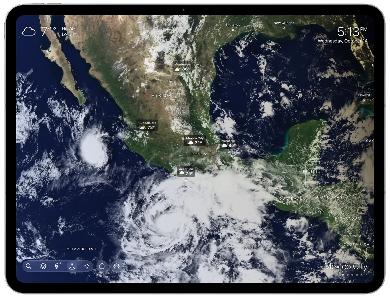 Mexico and Hurricane Trudy on iPad, with borders, country names and the weather in Mexican cities